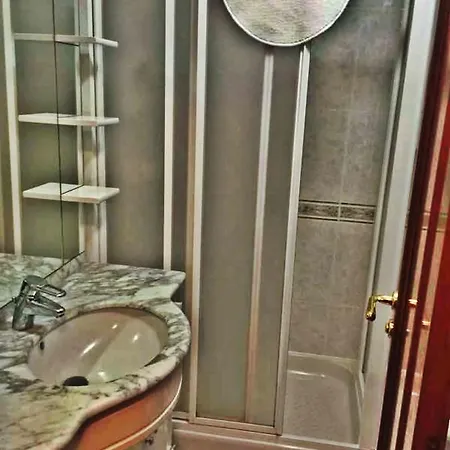 Piso Ria Del Burgo كوليريدو
